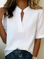 Barbara | Elegante blusa con scollo a V e dettagli dorati
