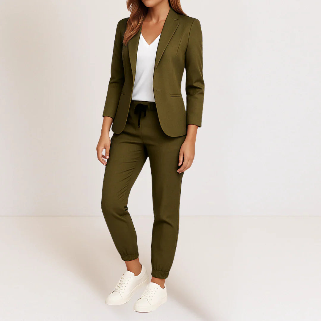 Beatriz | Elegancia moderna en un conjunto cómodo