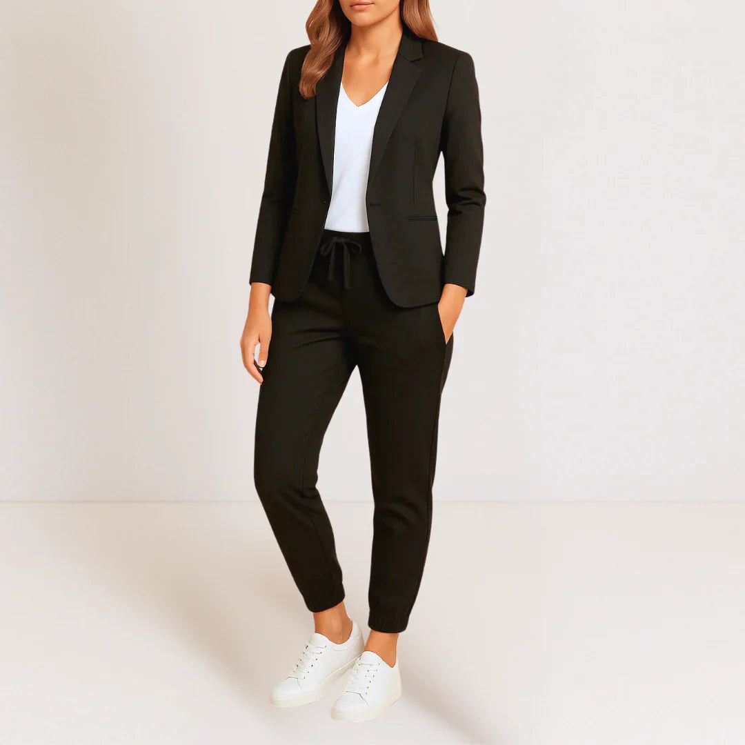 Beatriz | Elegancia moderna en un conjunto cómodo