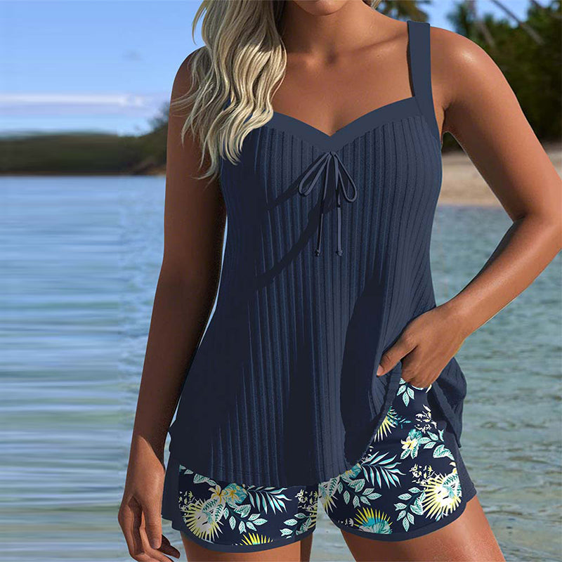 Carla - Costume da bagno a righe con pantaloncini da spiaggia